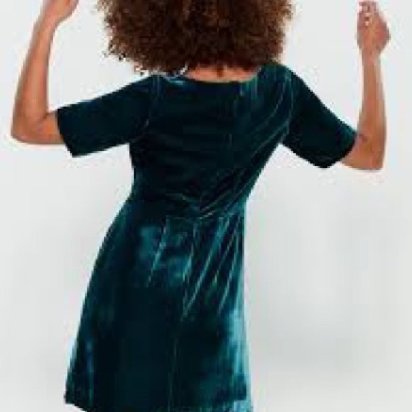 EMILY AND FIN TEAL AGGIE VELVET DRESS - Picture 2 of 2